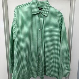 Orvis Men's Green Gingham Button-Down Shirt